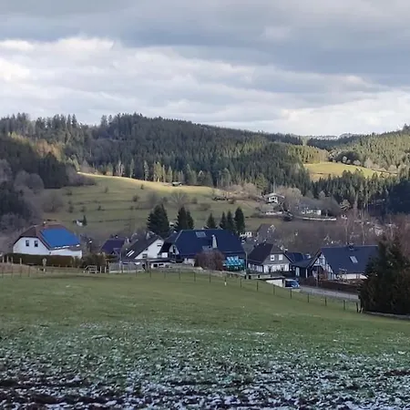 Holzhaus Nationalpark Eifel Hund Willkommen 木屋 *