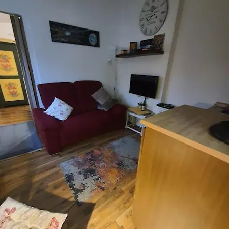 木屋 Holzhaus Nationalpark Eifel Hund Willkommen 黑伦塔尔