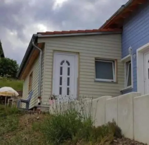 Alpehytte Holzhaus Nationalpark Eifel Hund Willkommen Hellenthal