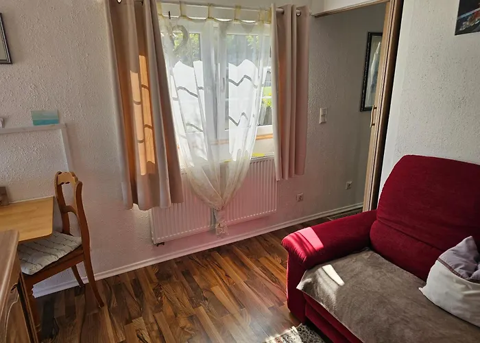 Holzhaus Nationalpark Eifel Hund Willkommen