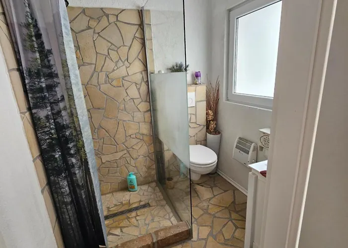 Holzhaus Nationalpark Eifel Hund Willkommen * Hellenthal