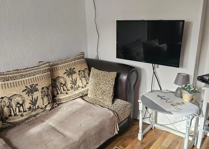 Holzhaus Nationalpark Eifel Hund Willkommen Alpstuga *